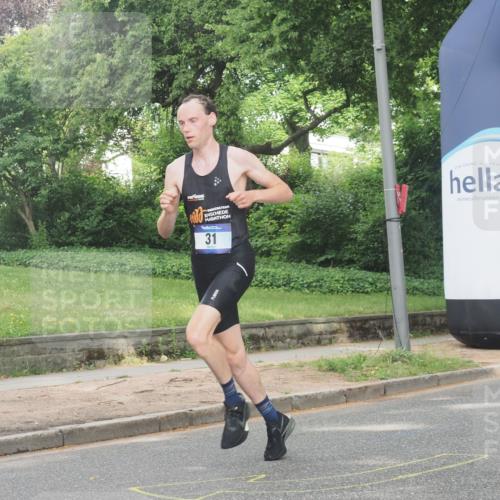 29.06.2025 - hella hamburg halbmarathon KatJ http://msf.ph/oto/8266475 29.06.2025 10:05:48 Zwischen KM18-KM19 31 meine-sportfotos.de