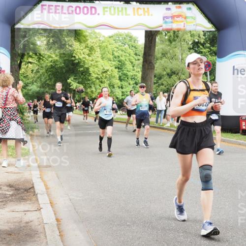 29.06.2025 - hella hamburg halbmarathon MichiJ http://msf.ph/oto/8266490 29.06.2025 10:54:37 Zwischen KM18-KM19 1079, 1367, 2963, 2964, 5363, 6517, 11088, 15945, 16824, 16976, 17062 meine-sportfotos.de
