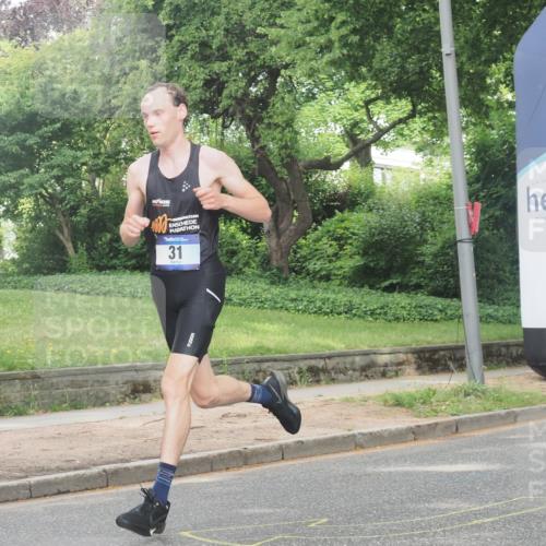 29.06.2025 - hella hamburg halbmarathon KatJ http://msf.ph/oto/8266495 29.06.2025 10:05:48 Zwischen KM18-KM19 31 meine-sportfotos.de