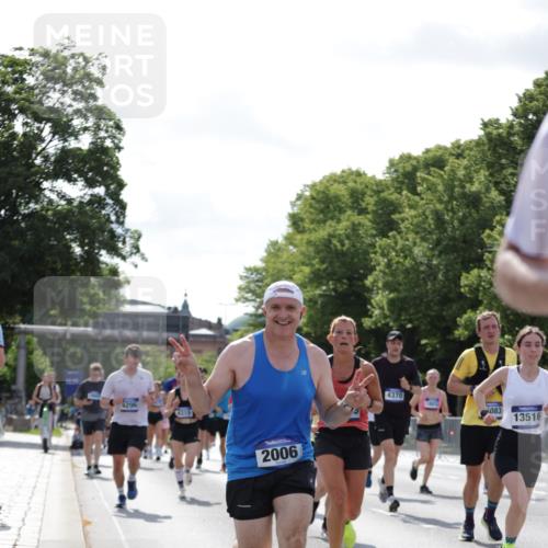 29.06.2025 - hella hamburg halbmarathon Jannik Wohlers http://msf.ph/oto/8266563 29.06.2025 10:00:51 Lombardsbrücke 1130, 1387, 1420, 2006, 2091, 2354, 2363, 2490, 2936, 3425, 4068, 4249, 4319, 4370, 4649, 6087, 0000, 6487, 6591, 6835, 6924, 7287, 7846, 8045, 8046, 9932, 10188, 10383, 10576, 11465, 11937, 12206, 12261, 13516, 13699, 15083, 15240, 15550, 15637, 15726, 15838, 16401, 16517, 16530, 16594, 16602, 16786, 17387, 17543, 17739, 17890, 18029, 18327, 18355, 18759, 18796, 18833, 19002, 19003 meine-sportfotos.de