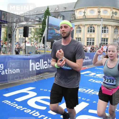 29.06.2025 - hella hamburg halbmarathon Michael Strokosch http://msf.ph/oto/8266592 29.06.2025 10:52:36 Ziel 2670, 3715, 3952, 6561, 6562, 7178, 7232, 9145, 9739, 11689, 11791, 12450, 13051, 13301, 14561, 15001, 15980, 18982 meine-sportfotos.de