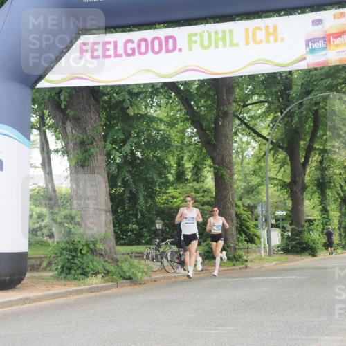 29.06.2025 - hella hamburg halbmarathon KatJ http://msf.ph/oto/8266670 29.06.2025 10:06:43 Zwischen KM18-KM19  meine-sportfotos.de