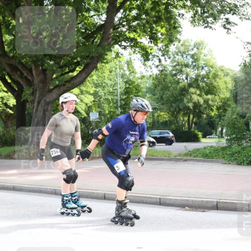 29.06.2025 - hella hamburg halbmarathon Yannick Fuchs http://msf.ph/oto/8266679 29.06.2025 09:39:22 20KM 250, 3 meine-sportfotos.de