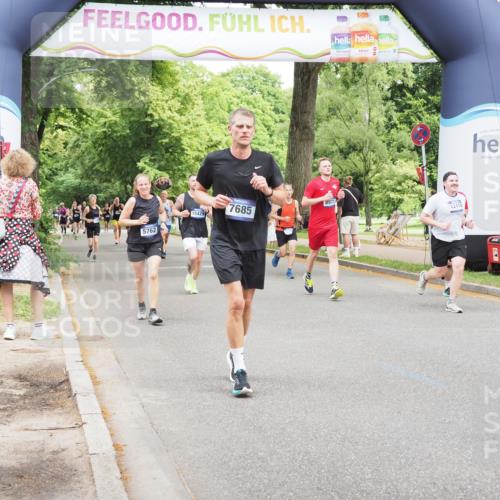 29.06.2025 - hella hamburg halbmarathon MichiJ http://msf.ph/oto/8266681 29.06.2025 10:54:40 Zwischen KM18-KM19 1079, 1367, 4169, 5762, 6517, 7685, 8971, 11088, 12418, 14869, 15429, 15945, 16824, 17062 meine-sportfotos.de