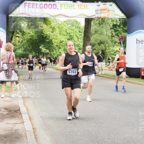 29.06.2025 - hella hamburg halbmarathon MichiJ http://msf.ph/oto/8266749 29.06.2025 10:54:42 Zwischen KM18-KM19 1079, 4169, 5762, 6517, 7685, 8971, 12418, 12790, 14869, 15429, 15945 meine-sportfotos.de