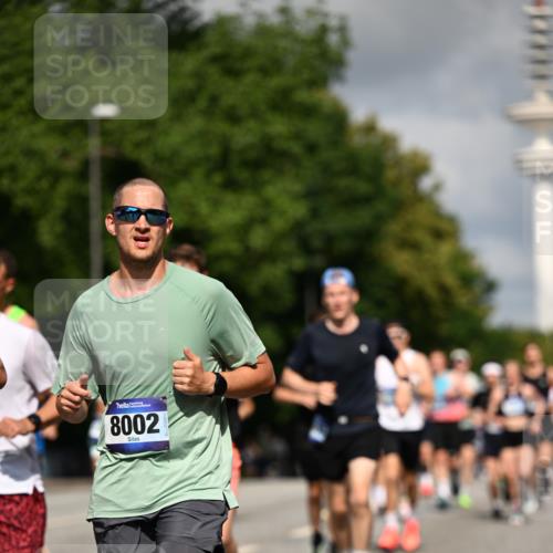 29.06.2025 - hella hamburg halbmarathon Dr. Thomas Lammeyer http://msf.ph/oto/8266827 29.06.2025 09:52:22 Kennedybrücke 1042, 1571, 1600, 2262, 3547, 4062, 4359, 4381, 5003, 5307, 6037, 6047, 6993, 7310, 7482, 7981, 8002, 8121, 8571, 9640, 9643, 10190, 10451, 10738, 10877, 11106, 11423 meine-sportfotos.de