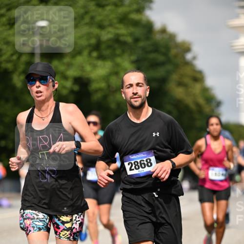 29.06.2025 - hella hamburg halbmarathon Dr. Thomas Lammeyer http://msf.ph/oto/8266839 29.06.2025 10:14:57 Kennedybrücke 1548, 1781, 2868, 4287, 5182, 5440, 5653, 5806, 8171, 8561, 8807, 8810, 10196, 11149 meine-sportfotos.de