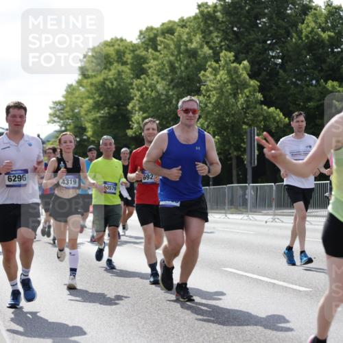 29.06.2025 - hella hamburg halbmarathon Jannik Wohlers http://msf.ph/oto/8266860 29.06.2025 10:00:55 Lombardsbrücke 1130, 1387, 1420, 2006, 2091, 2354, 2363, 2936, 3425, 3663, 4068, 4249, 4319, 4370, 4649, 5675, 6087, 0000, 6591, 6835, 6924, 7287, 7846, 8030, 8045, 8046, 8191, 8691, 9932, 10383, 10576, 11465, 11937, 12475, 13516, 13551, 13699, 14867, 15083, 15240, 15550, 15637, 15726, 16517, 16530, 16602, 17387, 17543, 17739, 17890, 18029, 18290, 18327, 18355, 18796, 18833, 19002, 19003 meine-sportfotos.de