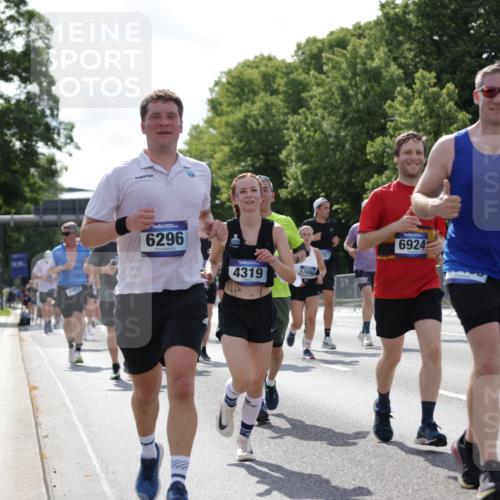 29.06.2025 - hella hamburg halbmarathon Jannik Wohlers http://msf.ph/oto/8266957 29.06.2025 10:00:55 Lombardsbrücke 1130, 1387, 1420, 2006, 2091, 2354, 2363, 2936, 3425, 3663, 4068, 4249, 4319, 4370, 4649, 5675, 6087, 0000, 6591, 6835, 6924, 7287, 7846, 8030, 8045, 8046, 8191, 8691, 9932, 10383, 10576, 11465, 11937, 12475, 13516, 13551, 13699, 14867, 15083, 15240, 15550, 15637, 15726, 16517, 16530, 16602, 17387, 17543, 17739, 17890, 18029, 18290, 18327, 18355, 18796, 18833, 19002, 19003 meine-sportfotos.de