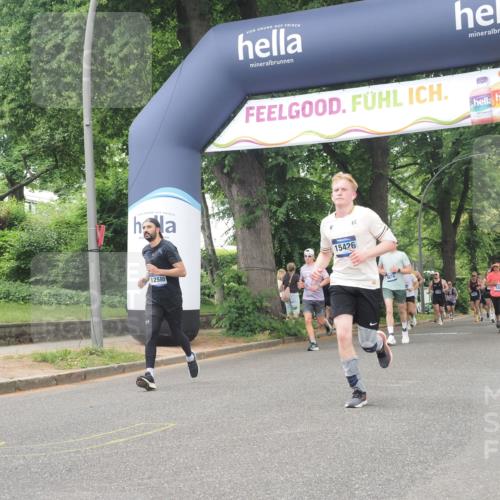 29.06.2025 - hella hamburg halbmarathon KatJ http://msf.ph/oto/8267005 29.06.2025 10:39:16 Zwischen KM18-KM19 1098, 2397, 2818, 4967, 6286, 8139 meine-sportfotos.de