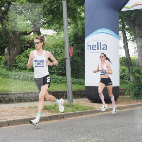 29.06.2025 - hella hamburg halbmarathon KatJ http://msf.ph/oto/8267014 29.06.2025 10:06:46 Zwischen KM18-KM19  meine-sportfotos.de
