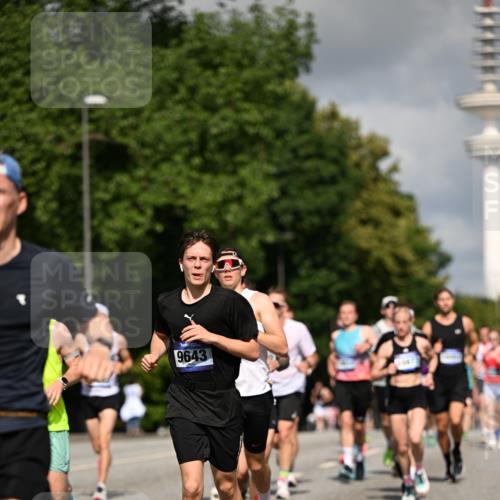 29.06.2025 - hella hamburg halbmarathon Dr. Thomas Lammeyer http://msf.ph/oto/8267118 29.06.2025 09:52:24 Kennedybrücke 1042, 1571, 1600, 2262, 2797, 3547, 4062, 4359, 4381, 5003, 6037, 6047, 7310, 7482, 7981, 8002, 8121, 8571, 9640, 9643, 10190, 10451, 10738, 10877, 11106, 11423 meine-sportfotos.de