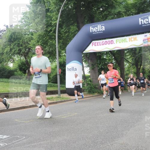 29.06.2025 - hella hamburg halbmarathon KatJ http://msf.ph/oto/8267210 29.06.2025 10:39:20 Zwischen KM18-KM19 1098, 6776, 7409, 8139 meine-sportfotos.de