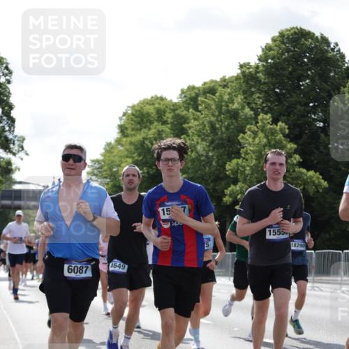 29.06.2025 - hella hamburg halbmarathon Jannik Wohlers http://msf.ph/oto/8267228 29.06.2025 10:01:00 Lombardsbrücke 1387, 1420, 2006, 2091, 3199, 3425, 3663, 4068, 4249, 4319, 4322, 4370, 4649, 5570, 5675, 6087, 6281, 0000, 6302, 6591, 6924, 7287, 7846, 8030, 8045, 8046, 8191, 8392, 8691, 10383, 10576, 11043, 11465, 12475, 13516, 13551, 13699, 14867, 15083, 15240, 15550, 15637, 15726, 16063, 16367, 16395, 16517, 16530, 16602, 16754, 17140, 17387, 17441, 17890, 18290, 18327, 18355, 18716, 18717, 18796, 18833, 19002, 19003, 19160 meine-sportfotos.de