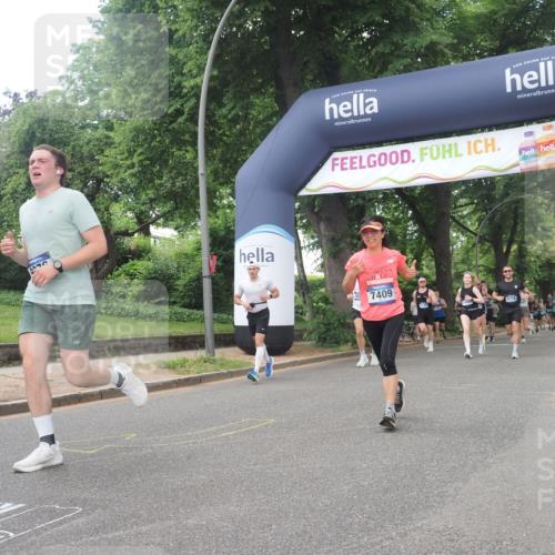 29.06.2025 - hella hamburg halbmarathon KatJ http://msf.ph/oto/8267258 29.06.2025 10:39:20 Zwischen KM18-KM19 1098, 6776, 7409, 8139 meine-sportfotos.de
