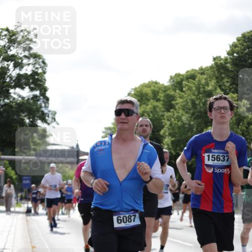 29.06.2025 - hella hamburg halbmarathon Jannik Wohlers http://msf.ph/oto/8267273 29.06.2025 10:01:00 Lombardsbrücke 1387, 1420, 2006, 2091, 3199, 3425, 3663, 4068, 4249, 4319, 4322, 4370, 4649, 5570, 5675, 6087, 6281, 0000, 6302, 6591, 6924, 7287, 7846, 8030, 8045, 8046, 8191, 8392, 8691, 10383, 10576, 11043, 11465, 12475, 13516, 13551, 13699, 14867, 15083, 15240, 15550, 15637, 15726, 16063, 16367, 16395, 16517, 16530, 16602, 16754, 17140, 17387, 17441, 17890, 18290, 18327, 18355, 18716, 18717, 18796, 18833, 19002, 19003, 19160 meine-sportfotos.de