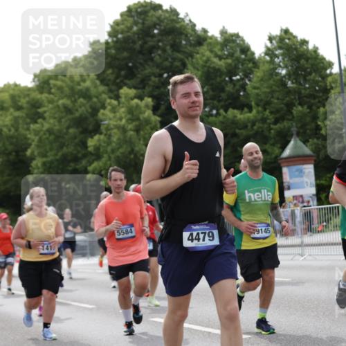 29.06.2025 - hella hamburg halbmarathon Jannik Wohlers http://msf.ph/oto/8267301 29.06.2025 10:33:34 Lombardsbrücke 1417, 1705, 1787, 1896, 2265, 2482, 2496, 2526, 2933, 3264, 3340, 3345, 3829, 3848, 4479, 4807, 4942, 5561, 5566, 5584, 5691, 5821, 5822, 5887, 6364, 6515, 6516, 6956, 7027, 7565, 8202, 8277, 8375, 8377, 8383, 8401, 9094, 9875, 9995, 10007, 10071, 10561, 10800, 11092, 11111, 11237, 11338, 11432, 11642, 12330, 12562, 12835, 13401, 13485, 13535, 13741, 13934, 14032, 14058, 14873, 14919, 15792, 15845, 16115, 16578, 17440, 17953, 19145, 19164 meine-sportfotos.de