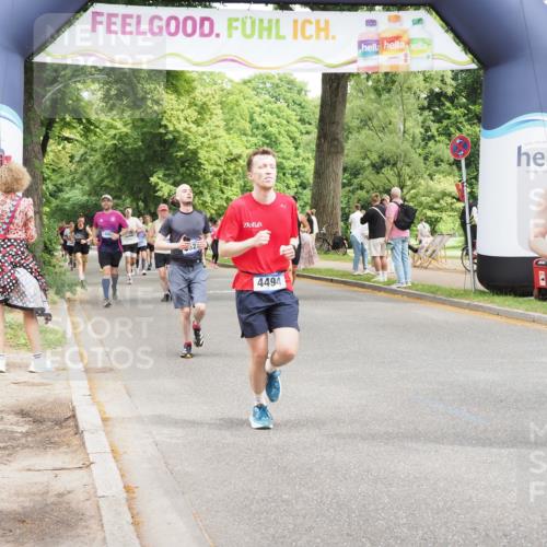 29.06.2025 - hella hamburg halbmarathon MichiJ http://msf.ph/oto/8267389 29.06.2025 10:54:55 Zwischen KM18-KM19 2852, 4494, 6089, 6181, 8279, 9527, 10791, 11720, 15150, 16186 meine-sportfotos.de