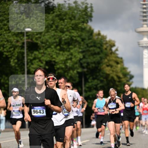 29.06.2025 - hella hamburg halbmarathon Dr. Thomas Lammeyer http://msf.ph/oto/8267405 29.06.2025 09:52:25 Kennedybrücke 1042, 1571, 1600, 2262, 2797, 3547, 4062, 4359, 4381, 5003, 6037, 6047, 7310, 7482, 7981, 8002, 8121, 9640, 9643, 10190, 10451, 10738, 10877, 11106, 11423 meine-sportfotos.de