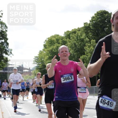29.06.2025 - hella hamburg halbmarathon Jannik Wohlers http://msf.ph/oto/8267450 29.06.2025 10:01:02 Lombardsbrücke 1387, 1420, 1722, 1724, 2006, 2091, 2167, 3199, 3425, 3663, 4249, 4319, 4322, 4370, 4649, 5547, 5570, 5675, 6087, 6281, 0000, 6302, 6591, 6921, 6924, 7287, 7846, 8030, 8045, 8046, 8191, 8392, 8691, 8822, 10281, 10301, 10383, 10576, 11043, 11465, 12475, 13516, 13528, 13551, 13699, 14867, 15083, 15550, 15637, 15726, 16063, 16367, 16395, 16517, 16602, 16754, 17140, 17387, 17441, 17890, 18290, 18327, 18355, 18716, 18717, 18796, 18833, 19002, 19003, 19160 meine-sportfotos.de