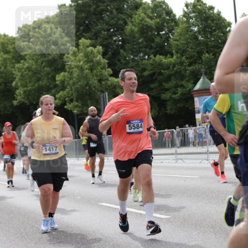 29.06.2025 - hella hamburg halbmarathon Jannik Wohlers http://msf.ph/oto/8267457 29.06.2025 10:33:35 Lombardsbrücke 1417, 1705, 1787, 2265, 2482, 2496, 2526, 2933, 3264, 3340, 3345, 3829, 3848, 4479, 4807, 4942, 5561, 5566, 5584, 5691, 6364, 6515, 6516, 6956, 7027, 7565, 8202, 8277, 8375, 8377, 8383, 8401, 9094, 9875, 9995, 10007, 10071, 10800, 11092, 11111, 11237, 11432, 11642, 11668, 12330, 12562, 13401, 13485, 13535, 13741, 13934, 14032, 14058, 14873, 14919, 15792, 15845, 16115, 16578, 17440, 17953, 19145, 19164 meine-sportfotos.de