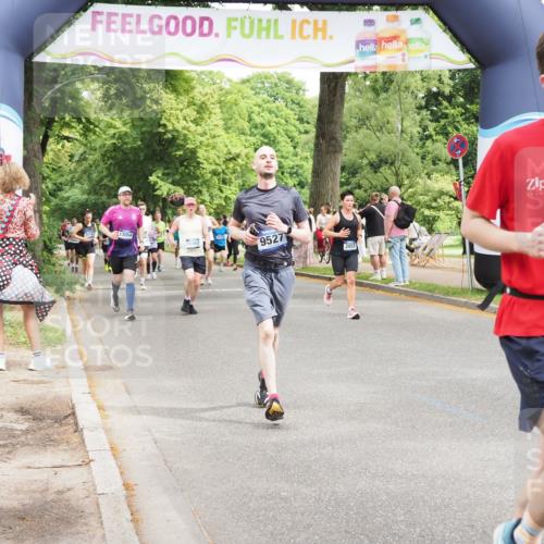 29.06.2025 - hella hamburg halbmarathon MichiJ http://msf.ph/oto/8267471 29.06.2025 10:54:56 Zwischen KM18-KM19 2852, 4494, 6089, 6181, 9527, 10791, 15150, 16186 meine-sportfotos.de