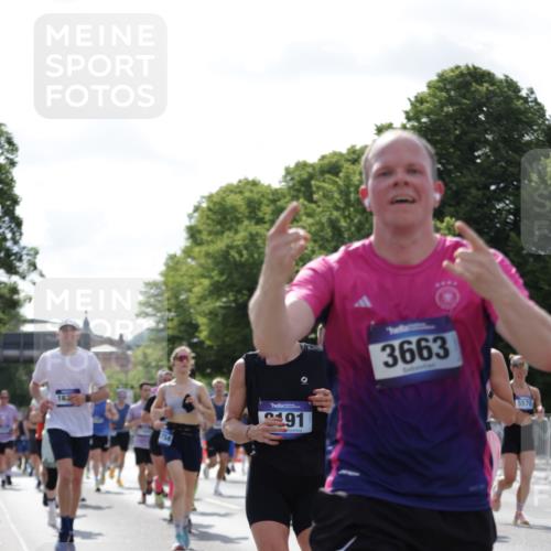 29.06.2025 - hella hamburg halbmarathon Jannik Wohlers http://msf.ph/oto/8267496 29.06.2025 10:01:03 Lombardsbrücke 1387, 1722, 1724, 2006, 2091, 2167, 2591, 3199, 3425, 3663, 4249, 4319, 4322, 4370, 4649, 5547, 5570, 5675, 6087, 6281, 0000, 6302, 6591, 6921, 6924, 7287, 7846, 8030, 8191, 8392, 8691, 8822, 10281, 10301, 10383, 10576, 11043, 11465, 12475, 13516, 13528, 13551, 13699, 13796, 14867, 15083, 15550, 15637, 15726, 16063, 16367, 16395, 16754, 17140, 17441, 17890, 18290, 18355, 18716, 18717, 18739, 18796, 18833, 18899, 19002, 19003, 19160 meine-sportfotos.de