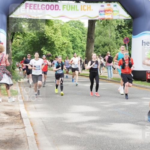 29.06.2025 - hella hamburg halbmarathon MichiJ http://msf.ph/oto/8267772 29.06.2025 10:55:04 Zwischen KM18-KM19 1785, 2594, 4950, 5670, 6014, 7741, 8217, 10343, 12556, 13054, 14785, 15462 meine-sportfotos.de