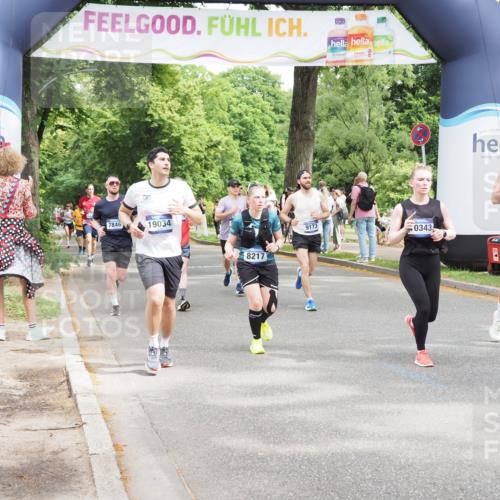 29.06.2025 - hella hamburg halbmarathon MichiJ http://msf.ph/oto/8267833 29.06.2025 10:55:05 Zwischen KM18-KM19 1785, 2594, 4950, 5670, 6014, 7741, 8217, 9173, 10343, 12556, 13054, 14785, 15462, 19034 meine-sportfotos.de