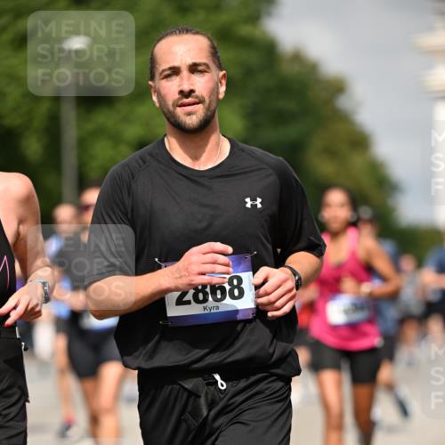 29.06.2025 - hella hamburg halbmarathon Dr. Thomas Lammeyer http://msf.ph/oto/8267879 29.06.2025 10:14:58 Kennedybrücke 1548, 1781, 2868, 4287, 5182, 5440, 5653, 5806, 8171, 8561, 8807, 8810, 10196, 11149 meine-sportfotos.de