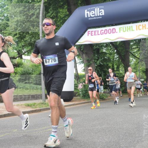 29.06.2025 - hella hamburg halbmarathon KatJ http://msf.ph/oto/8267890 29.06.2025 10:39:23 Zwischen KM18-KM19 3426, 4635, 5116, 5607, 6776, 7409 meine-sportfotos.de
