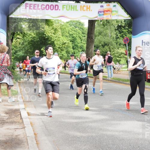 29.06.2025 - hella hamburg halbmarathon MichiJ http://msf.ph/oto/8267896 29.06.2025 10:55:05 Zwischen KM18-KM19 1785, 2594, 4950, 5670, 6014, 7741, 8217, 9173, 10343, 12556, 13054, 14785, 15462, 19034 meine-sportfotos.de