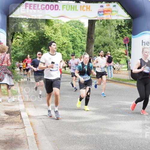 29.06.2025 - hella hamburg halbmarathon MichiJ http://msf.ph/oto/8267935 29.06.2025 10:55:06 Zwischen KM18-KM19 1785, 2594, 4950, 5670, 6014, 7741, 8217, 9173, 10343, 12556, 13054, 14785, 15462, 19034 meine-sportfotos.de