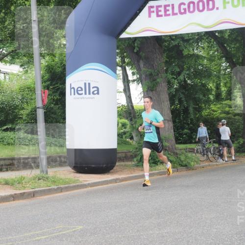 29.06.2025 - hella hamburg halbmarathon KatJ http://msf.ph/oto/8267986 29.06.2025 10:07:17 Zwischen KM18-KM19 3944 meine-sportfotos.de