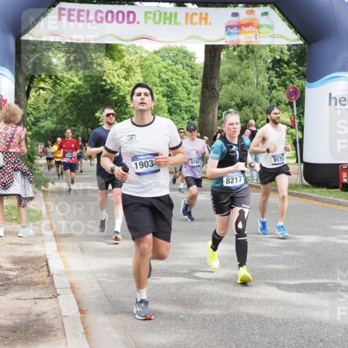 29.06.2025 - hella hamburg halbmarathon MichiJ http://msf.ph/oto/8268016 29.06.2025 10:55:06 Zwischen KM18-KM19 1785, 2594, 4950, 5670, 6014, 7741, 8217, 9173, 10343, 12556, 13054, 14785, 15462, 19034 meine-sportfotos.de