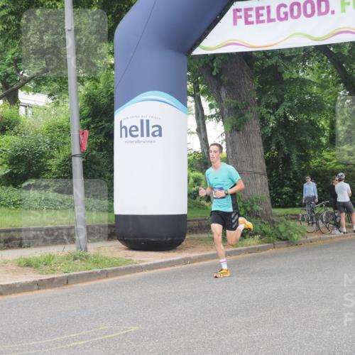 29.06.2025 - hella hamburg halbmarathon KatJ http://msf.ph/oto/8268030 29.06.2025 10:07:17 Zwischen KM18-KM19 3944 meine-sportfotos.de