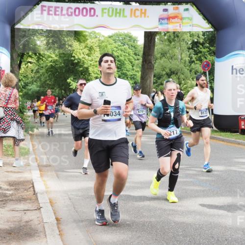 29.06.2025 - hella hamburg halbmarathon MichiJ http://msf.ph/oto/8268049 29.06.2025 10:55:06 Zwischen KM18-KM19 1785, 2594, 4950, 5670, 6014, 7741, 8217, 9173, 10343, 12556, 13054, 14785, 15462, 19034 meine-sportfotos.de