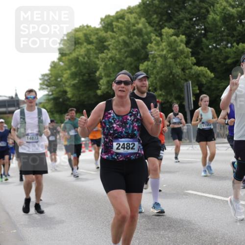 29.06.2025 - hella hamburg halbmarathon Jannik Wohlers http://msf.ph/oto/8268052 29.06.2025 10:33:38 Lombardsbrücke 1417, 1705, 1787, 2265, 2482, 2496, 2526, 2933, 3264, 3340, 3345, 3829, 3848, 4479, 4807, 5561, 5584, 5691, 6364, 7027, 7565, 8202, 8277, 8375, 8377, 8383, 8401, 9094, 9875, 9995, 10007, 10071, 10800, 11092, 11111, 11432, 11642, 11668, 12165, 12330, 12562, 12896, 13401, 13485, 13934, 14032, 14047, 14058, 14873, 14919, 15792, 15845, 15983, 16115, 16578, 17440, 17789, 17953, 18044, 19145, 19164 meine-sportfotos.de