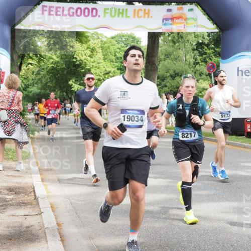 29.06.2025 - hella hamburg halbmarathon MichiJ http://msf.ph/oto/8268068 29.06.2025 10:55:06 Zwischen KM18-KM19 1785, 2594, 4950, 5670, 6014, 7741, 8217, 9173, 10343, 12556, 13054, 14785, 15462, 19034 meine-sportfotos.de