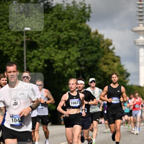 29.06.2025 - hella hamburg halbmarathon Dr. Thomas Lammeyer http://msf.ph/oto/8268178 29.06.2025 09:52:26 Kennedybrücke 1042, 1571, 1600, 2262, 2797, 3547, 4062, 4359, 4381, 5003, 6037, 6047, 7310, 7482, 7981, 8002, 8121, 9640, 9643, 10190, 10369, 10451, 10738, 10877, 11106, 11423 meine-sportfotos.de