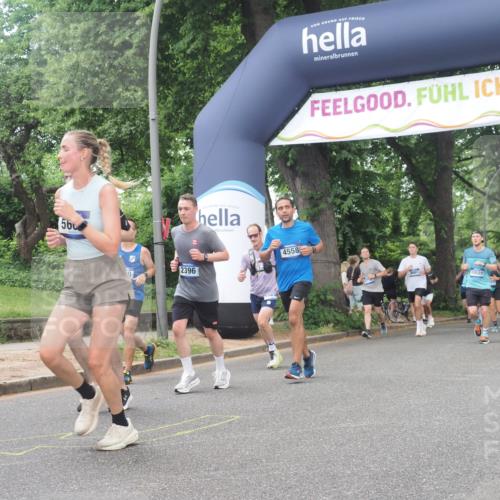 29.06.2025 - hella hamburg halbmarathon KatJ http://msf.ph/oto/8268372 29.06.2025 10:39:26 Zwischen KM18-KM19 2396, 3426, 4558, 4635, 5116, 5607, 6776, 7409, 8720 meine-sportfotos.de