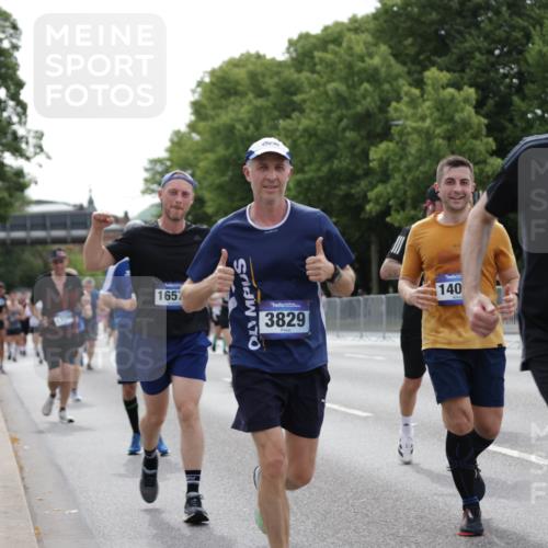 29.06.2025 - hella hamburg halbmarathon Jannik Wohlers http://msf.ph/oto/8268642 29.06.2025 10:33:43 Lombardsbrücke 1417, 1705, 1787, 2265, 2482, 2496, 2526, 2933, 3145, 3340, 3345, 3829, 3848, 4479, 4807, 5561, 5584, 6364, 7324, 7329, 8277, 8349, 10360, 10800, 11092, 11432, 11642, 11668, 12165, 12330, 12896, 13401, 13437, 13485, 13934, 14047, 14058, 14873, 14919, 15792, 15793, 15845, 15983, 16115, 16578, 17105, 17440, 17789, 17953, 18044, 19145, 19164 meine-sportfotos.de