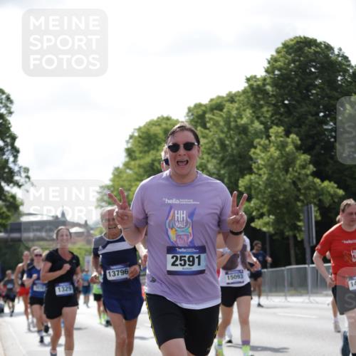 29.06.2025 - hella hamburg halbmarathon Jannik Wohlers http://msf.ph/oto/8268707 29.06.2025 10:01:12 Lombardsbrücke 1184, 1329, 1464, 1653, 1722, 1724, 1729, 1940, 2167, 2591, 2806, 2957, 3039, 3199, 3425, 3663, 4322, 4663, 5547, 5570, 5602, 5603, 5675, 6087, 6281, 6302, 6921, 7287, 8030, 8191, 8392, 8578, 8691, 8822, 8926, 10281, 10301, 10915, 11043, 12475, 12734, 12736, 13528, 13551, 13796, 14026, 14175, 14176, 14375, 14867, 15093, 15550, 16063, 16367, 16395, 16424, 16426, 16754, 16909, 17017, 17140, 17441, 17810, 18232, 18290, 18555, 18716, 18717, 18739, 18899, 18954, 19160 meine-sportfotos.de