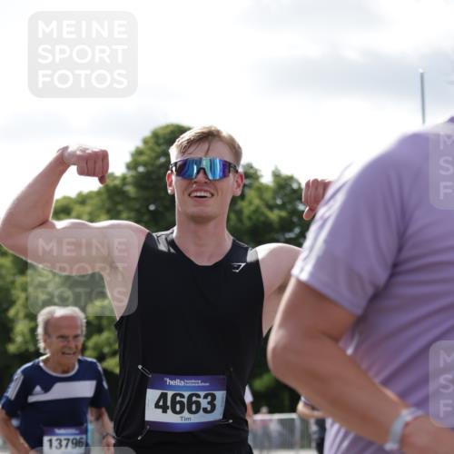 29.06.2025 - hella hamburg halbmarathon Jannik Wohlers http://msf.ph/oto/8268780 29.06.2025 10:01:14 Lombardsbrücke 1184, 1329, 1464, 1653, 1722, 1724, 1729, 1881, 1940, 2167, 2591, 2806, 2957, 3039, 3199, 3663, 4322, 4663, 5547, 5570, 5602, 5603, 6281, 6302, 6921, 8030, 8191, 8392, 8578, 8691, 8822, 8926, 10281, 10301, 10915, 11043, 12475, 12734, 12736, 13528, 13551, 13796, 14026, 14175, 14176, 14375, 15093, 16063, 16367, 16395, 16424, 16426, 16754, 16909, 17017, 17140, 17441, 17670, 17810, 18232, 18290, 18555, 18716, 18717, 18739, 18899, 18954, 19160 meine-sportfotos.de
