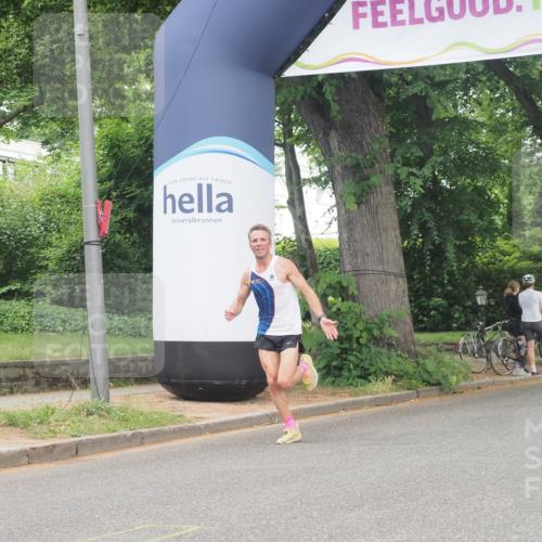 29.06.2025 - hella hamburg halbmarathon KatJ http://msf.ph/oto/8268794 29.06.2025 10:07:27 Zwischen KM18-KM19  meine-sportfotos.de