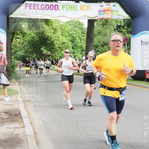 29.06.2025 - hella hamburg halbmarathon MichiJ http://msf.ph/oto/8268831 29.06.2025 10:55:15 Zwischen KM18-KM19 5232, 7846, 9366, 9781, 10709, 11873, 13331, 14060, 14196, 15875, 17540, 18015, 18239 meine-sportfotos.de