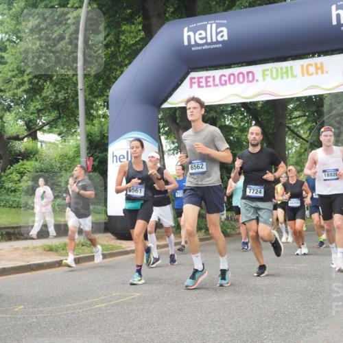 29.06.2025 - hella hamburg halbmarathon KatJ http://msf.ph/oto/8268834 29.06.2025 10:39:30 Zwischen KM18-KM19 2396, 3426, 4558, 4635, 4814, 4839, 5032, 5116, 5607, 6562, 7724, 8661, 8710, 8720 meine-sportfotos.de