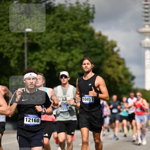 29.06.2025 - hella hamburg halbmarathon Dr. Thomas Lammeyer http://msf.ph/oto/8268909 29.06.2025 09:52:28 Kennedybrücke 1042, 1571, 1600, 2262, 2797, 3547, 4062, 4381, 5003, 6037, 6047, 7310, 7482, 7981, 8002, 8121, 9640, 9643, 10190, 10369, 10451, 10738, 10877, 11106, 11423 meine-sportfotos.de