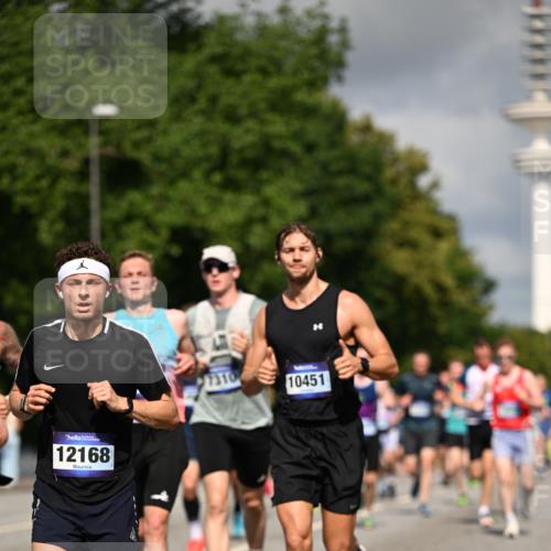 29.06.2025 - hella hamburg halbmarathon Dr. Thomas Lammeyer http://msf.ph/oto/8268918 29.06.2025 09:52:28 Kennedybrücke 1042, 1571, 1600, 2262, 2797, 3547, 4062, 4381, 5003, 6037, 6047, 7310, 7482, 7981, 8002, 8121, 9640, 9643, 10190, 10369, 10451, 10738, 10877, 11106, 11423 meine-sportfotos.de