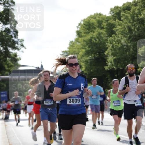 29.06.2025 - hella hamburg halbmarathon Jannik Wohlers http://msf.ph/oto/8269062 29.06.2025 10:01:16 Lombardsbrücke 1184, 1329, 1464, 1653, 1722, 1724, 1729, 1881, 1940, 2167, 2591, 2806, 2957, 3039, 3199, 4322, 4328, 4663, 5547, 5570, 5602, 5603, 6281, 6302, 6921, 8392, 8578, 8822, 8926, 10281, 10301, 10915, 11043, 11771, 11808, 12475, 12734, 12736, 13528, 13551, 13796, 14026, 14175, 14176, 14375, 15093, 16063, 16367, 16395, 16424, 16426, 16754, 16909, 17017, 17136, 17140, 17441, 17670, 17810, 18232, 18555, 18716, 18717, 18739, 18899, 18954, 19160 meine-sportfotos.de